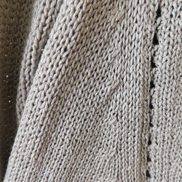 🦔🐾 Distressed Hay Ride Sweater - Picture 9 of 10